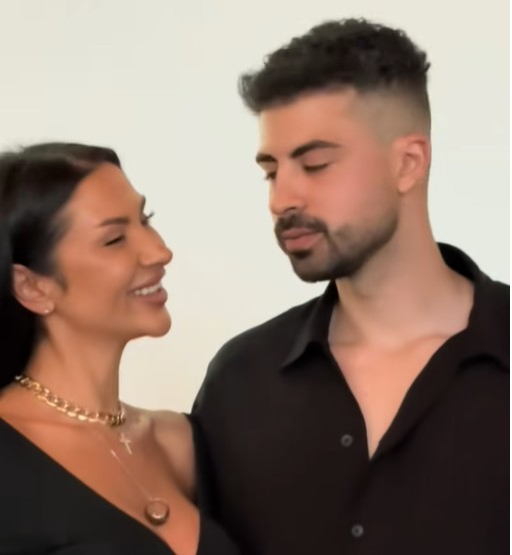 Ramona Olaru e istorie! Steve Ant a înlocuit-o pe asistenta de la Antena 1 cu o vedetă Pro TV