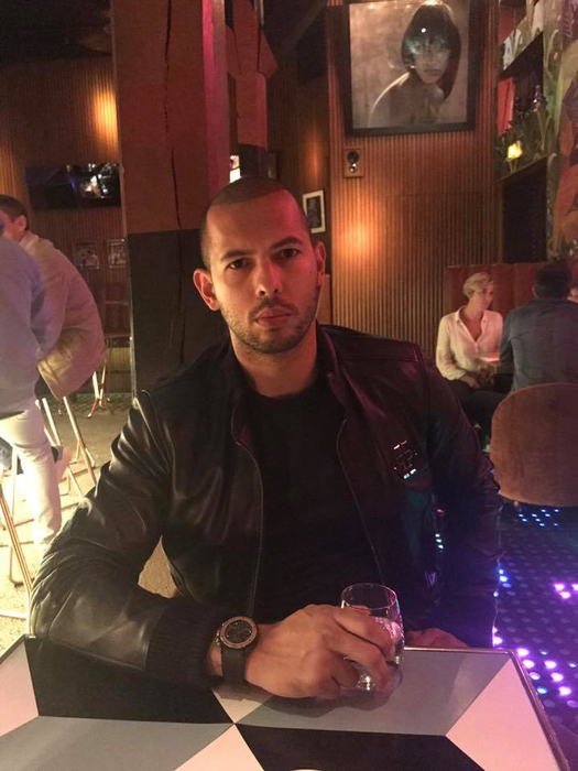 Andrew Tate, sportivul care a fost în prim-planul unor controverse, în Anglia