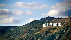 Aceasta e cea mai tare farsă din ultimii ani! Ce s-a întâmplat pe celebrul munte din HOLLYWOOD în noaptea dintre ani
