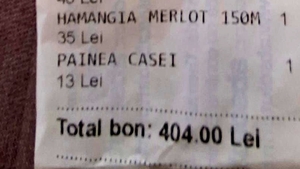 Cât a plătit un turist român pentru o sticlă cu apă plată, într-un restaurant din Olimp: "Să nu mai vii pe aici!"