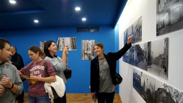 Vernisajul expoziției Salutări din Uranus!, fotografii și schițe prezentate în premieră din vechiul cartier bucureștean