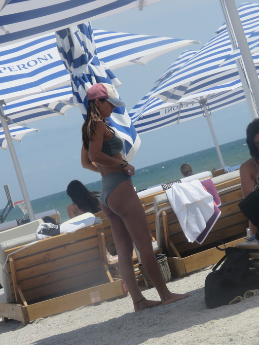 Diana Senteș, în costum de baie la scurt timp după ce a născut / Sursă foto: CANCAN