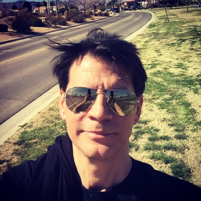 Cum arată și cu ce se ocupă acum Daniel Robu. În 2000, când cânta cu Silvia în De La Vegas, era unul dintre cei mai apreciați artiști și doriți burlaci din România