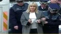 Vizitata dupa gratii! Afla ce a primit Elena Udrea dupa ce CANCAN.ro a dezvaluit ca in celula blondei miroase a hoit de sobolan