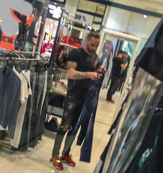 Iubitul lui Brigitte are grijă de afacere în timp ce logodnica lui este încă la Fermă