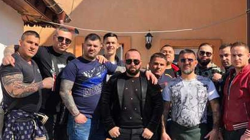 Locotenentul lui Corduneanu a scos sabia în mijlocul străzii, iar procurorii i-au pus gând rău