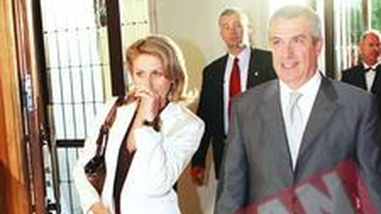 Tariceanu poarta costume de 5.000 euro