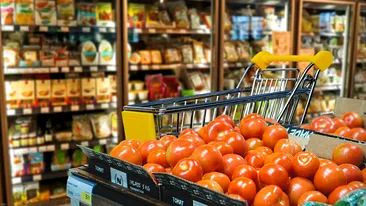Supermarketul care a impus o taxă de 12 euro pentru a intra în el. Cine a luat această decizie aberantă