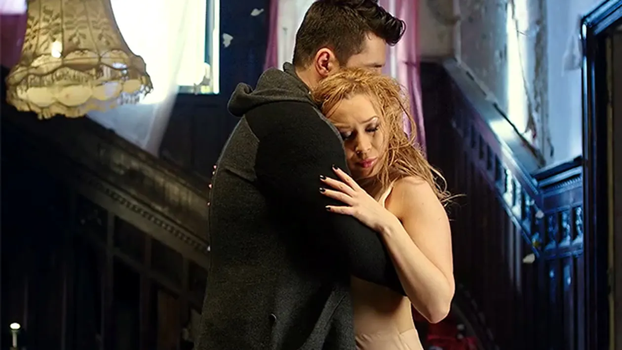 Imagini cutremuratoare! Una dintre cele mai sexy cantarete de la noi, CHEALA din cauza cancerului