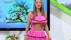 VIDEO Roxana Vancea da curs fanteziilor tuturor barbatilor! Vara asta face plaja fara sutien! Tu cum ti-o imaginezi?