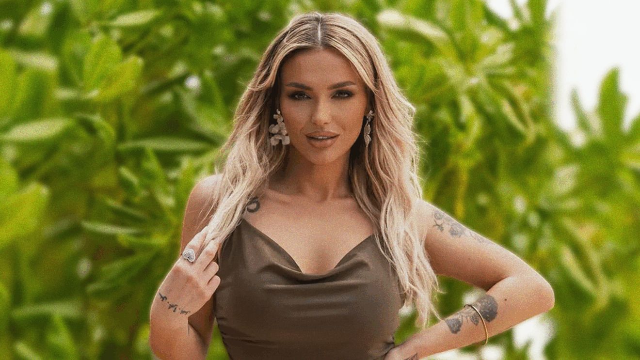 Ella Vişan vrea să prindă un loc pe sticlă! Fosta concurentă de la Insula Iubirii trage sfori peste sfori şi s-a pus rău cu noile colegele din trust!