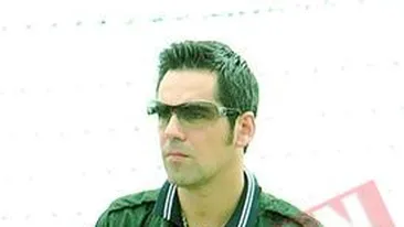 Banica Jr. purta adidasi contrafacuti