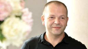 Ipoteza morții tenorului Felician Mureșan, care s-a stins subit în Aeroportul Otopeni. Ultimul lui mesaj