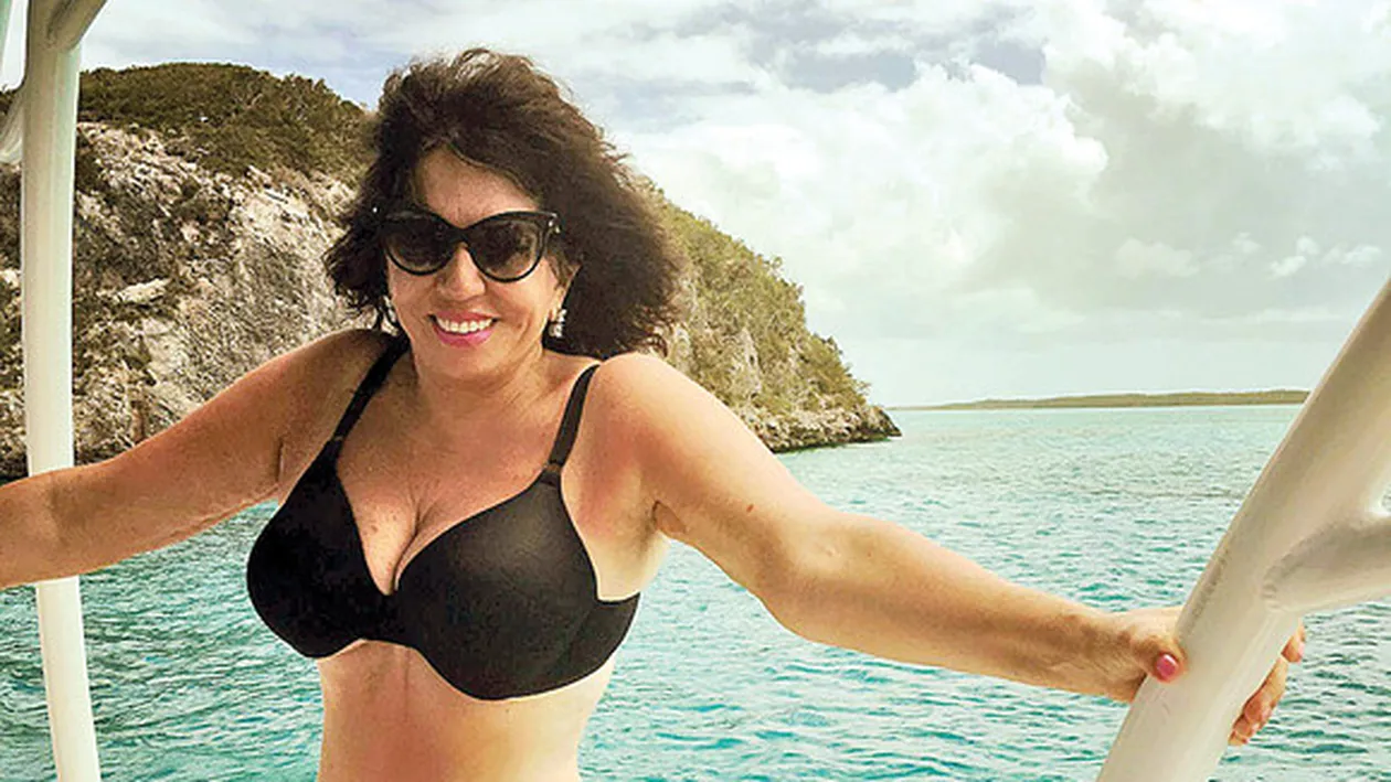 Carmen Harra a luat decizia și nu a glumit! I-a lăsat mască pe toți: A făcut-o pe bancheta mașinii VIDEO