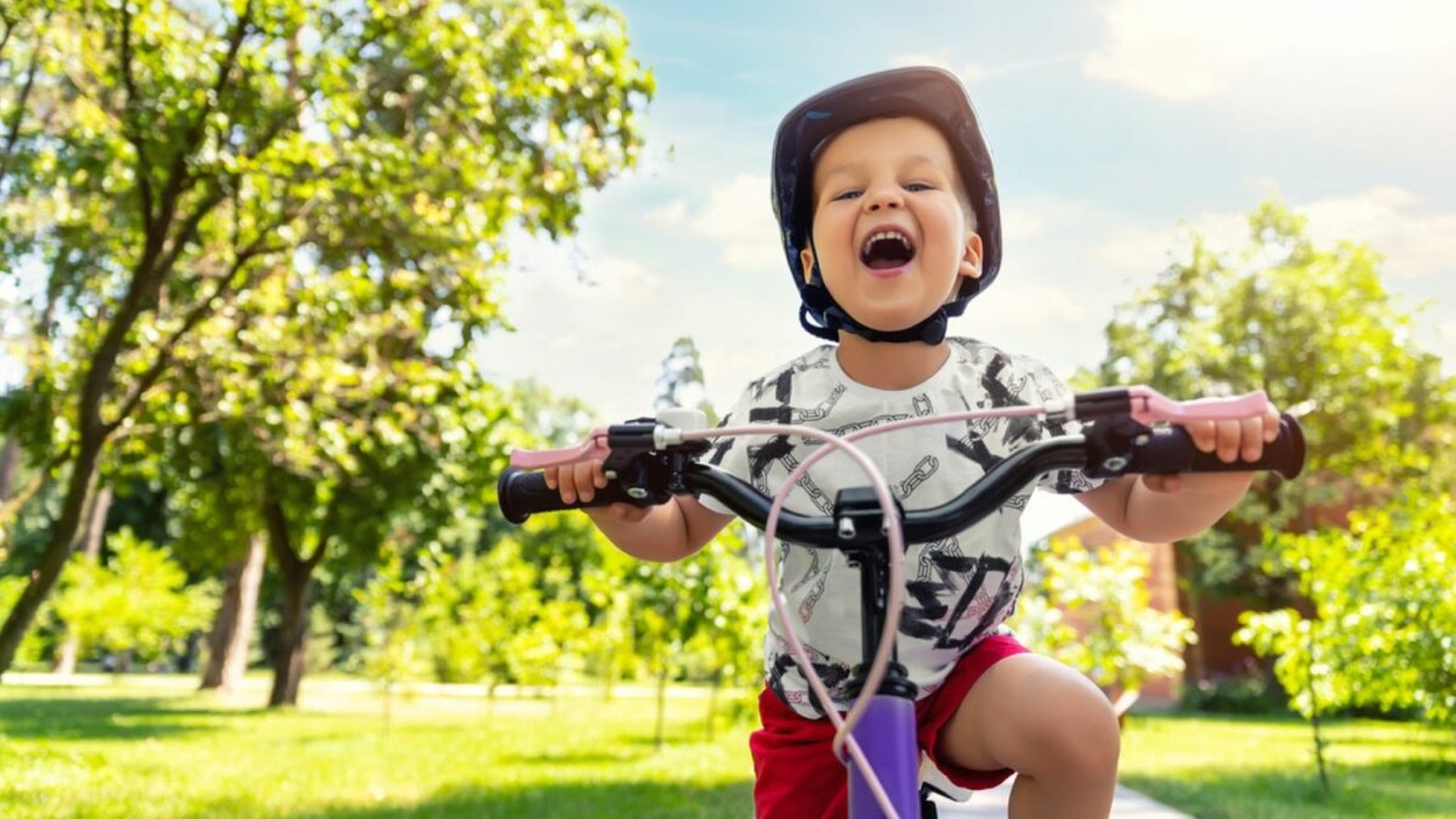(P) Cum să alegi bicicleta de copii pentru activități în aer liber: 6 sfaturi și recomandări