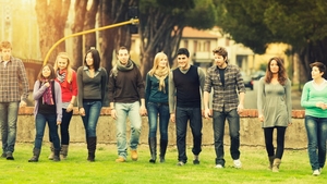 Aproape 4 la suta dintre adolescentii romani au experimentat un tip de droguri