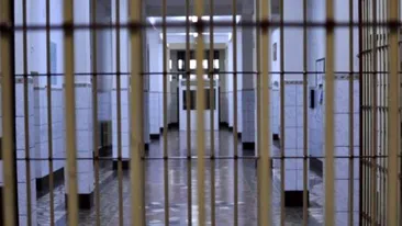 Cinci români, condamnați la câte 10 ani de închisoare după ce au violat o tânără în Marea Britanie și au filmat totul