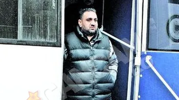 Bercea Mondial a fost operat de fata cu un gardian de la penitenciar! Interventia a decurs foarte bine!