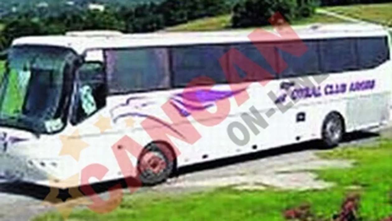 Fiscul a scos la vanzare autocarul FC Arges
