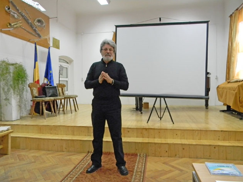 Carol Erdos a jucat în peste 150 de roluri principale