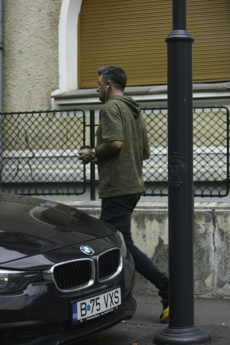 Cornel de la Vunk, singur cu gândurile lui