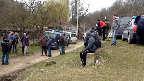 Tragedie fara margini pentru parintii baiatului de doi ani disparut ieri. Copilul a fost gasit mort intr-un put