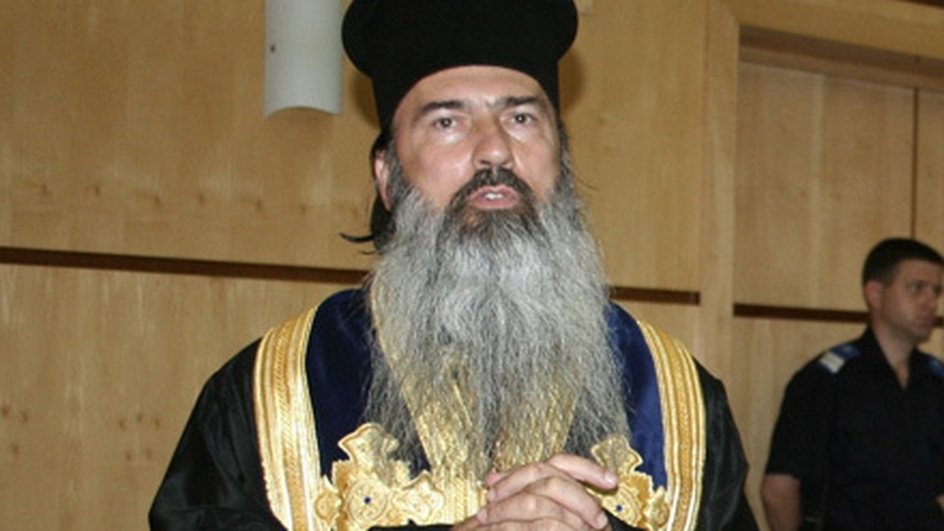 Povestea fabuloasă a afacerilor ”sfinţite” ale arhiepiscopului cercetat pentru şpagă. Teodosie Tomitanul şi-a tras hotel cu SPA pe terenul luat de la o mânăstire!