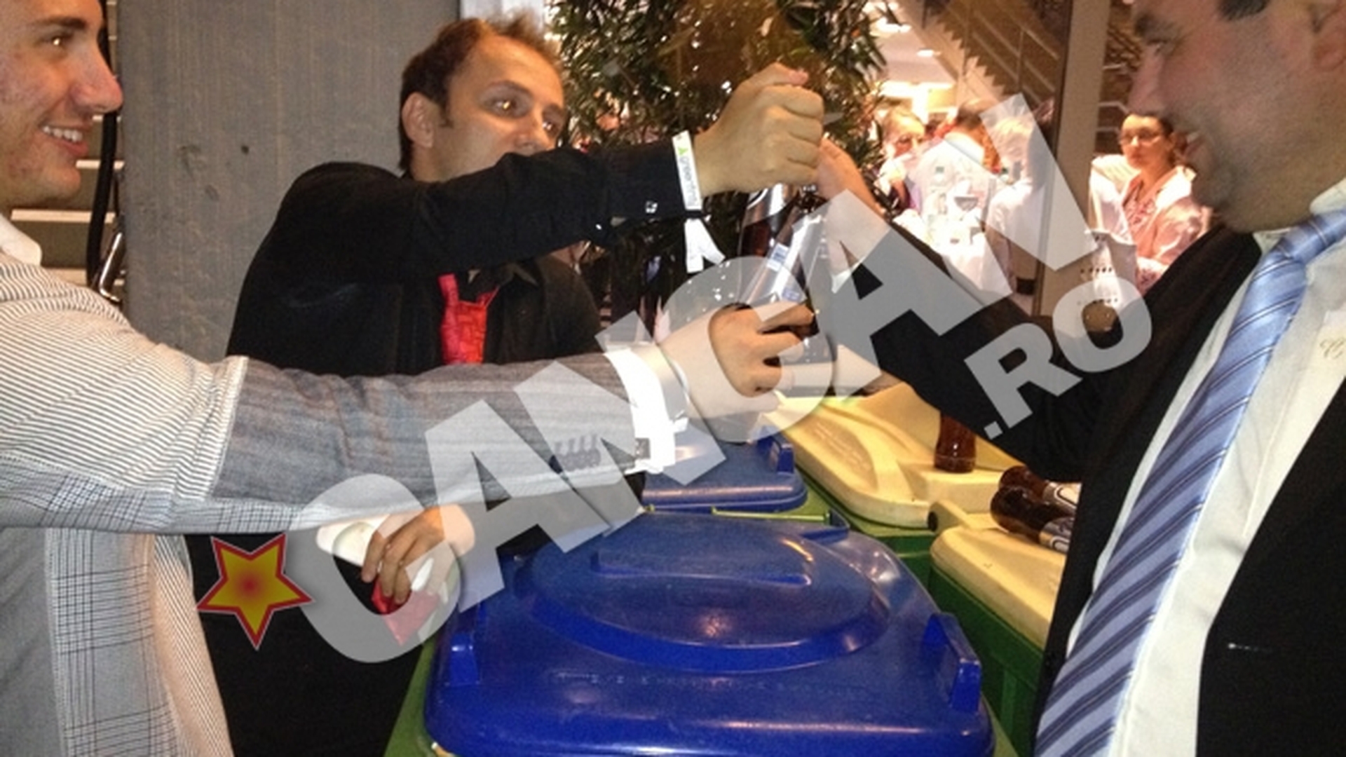 Imagini-surpriza cu Traistariu la Viena.  A baut bere pe tomberoanele de gunoi. Vezi cum a ajuns in aceasta situatie hilara