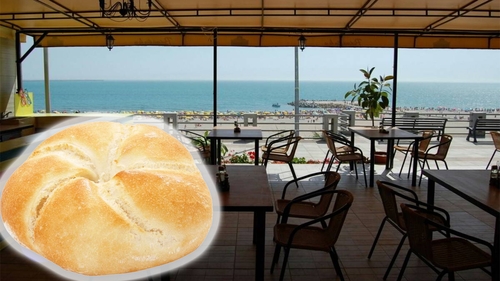 În Eforie Nord, pâinea e mai scumpă decât carnea! Câți lei costă o simplă chiflă, într-un restaurant din celebra stațiune românească