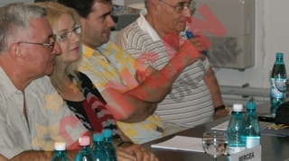 Horia Moculescu poarta cu el oriunde merge un mini-ventilator