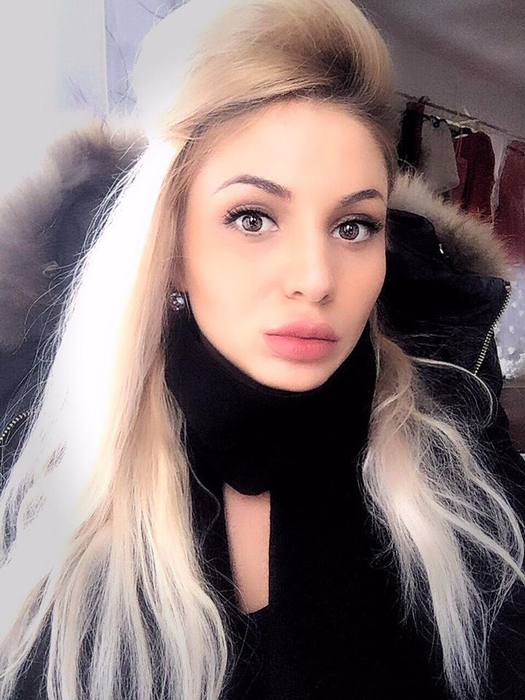 Emilia Negurici, cunoscută drept cântăreaţa Emmy care a fost acuzată că făcea sex pe bani