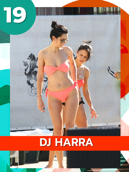 TOP 30 SEXY-VEDETE taaare jucăușe! Avem imaginile verii! Denisa Biță și Simona Trașcă s-au pupăcit, în timp ce Adelina Pestrițu și Roxana Vancea…