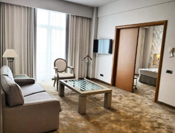 De necrezut! Câți lei a ajuns să coste o noapte la hotelul lui Gică Hagi din Mamaia