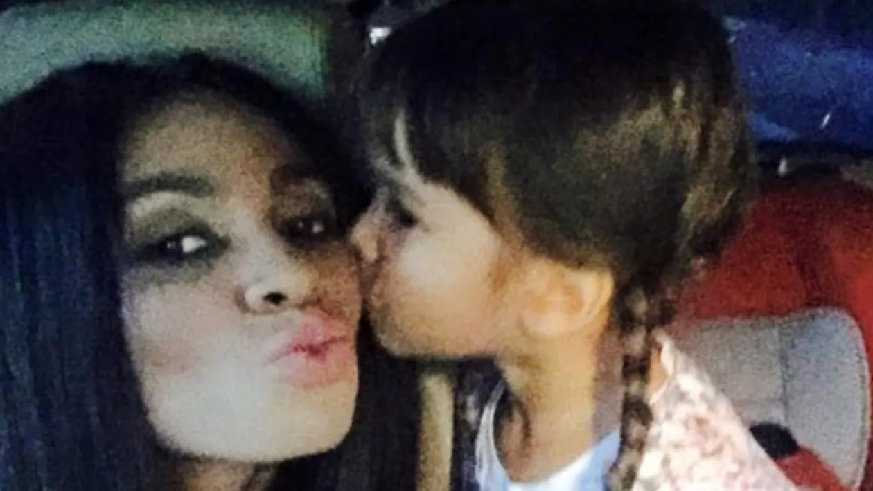 S-a dat de GOL! Laurette vorbeste pentru prima oara despre SARCINA! Am pofte si mananc...