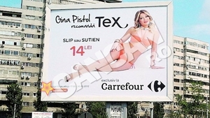 Localnicii au acoperit panoul in care vedeta apare in costum de baie. Gina Pistol, interzisa la Suceava