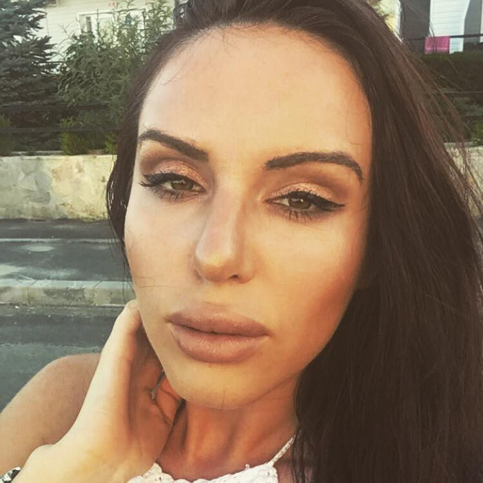 Doliu în showbiz-ul din România: tocmai a anunțat că a murit! Cristina Roman: „Sper să ne vedem și-n alte vieți!”