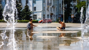 După frig, ne lovește canicula! Ultima prognoză meteo, valabilă pentru sâmbătă și duminică, devine o sperietoare pentru organismul nostru