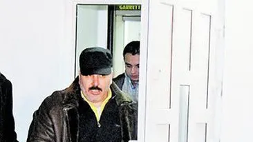 Fratele pe cal, el cu jeep-ul. Eliberare modesta pentru Sile Camataru