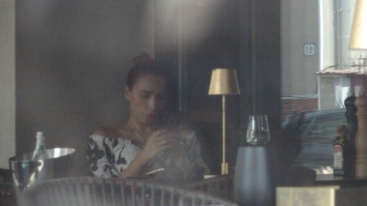 Iulia Vântur, singură la o cafea în ”Floreasca”. A venit acum o lună în România