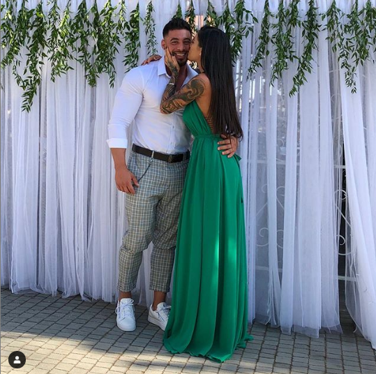 Roxana Vancea a fost cerută de soție! Cum arată inelul cu diamante primit de la Dragoș Paiu, viitorul soț
