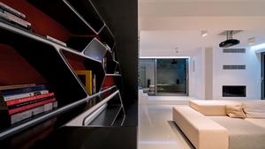 Imagini incredibile din casa Star Trek! Un arhitect a construit o “nava spatiala” in cartierul bogatilor din Capitala!