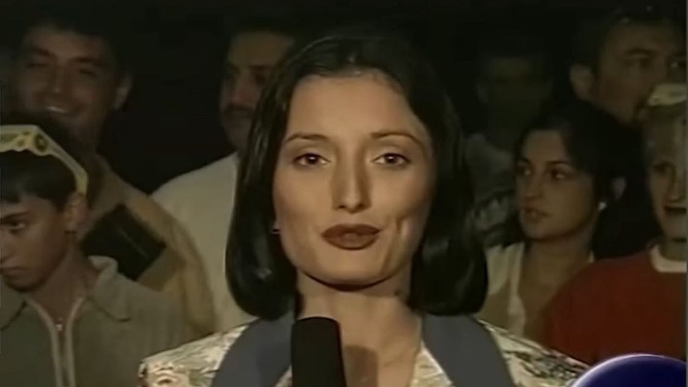 Recunoști cine este vedeta PRO TV din imagine? Lucrează în trust din anul 1999