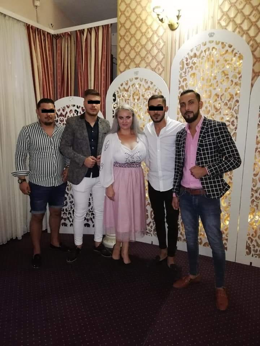 O cântăreață de la noi, în doliu. Mesajul răvășitor postat: “De azi, trupa noastră este incompletă”
