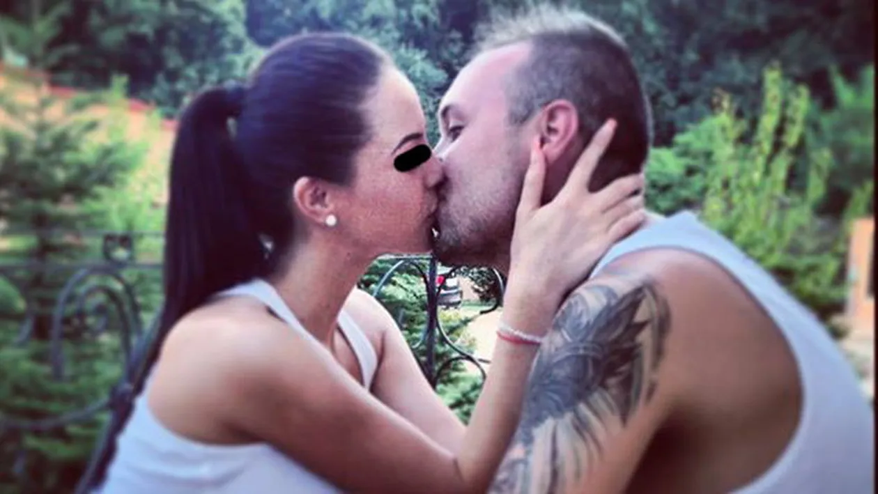 Baiatul cel mare al doctorului Ciomu nu se mai dezlipeste de iubita sa. Dragoste ca-n filme intre Andrei si focoasa lui bruneta