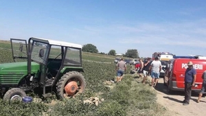 Ultima oră! Microbuz plin cu pasageri, lovit în plin. Se intervine de urgenţă