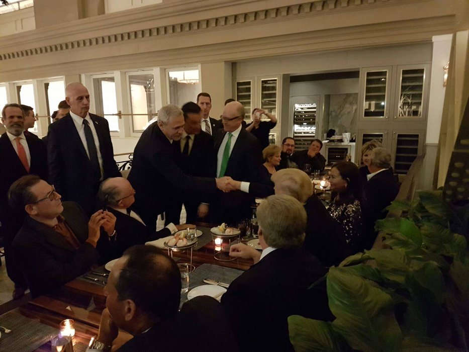 Liviu Dragnea s-a întâlnit cu Donald Trump. Ce a discutat preşedintele PSD cu preşedintele ales al SUA
