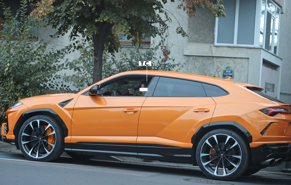 T.C., la volanul bolidului său Lamborghini Urus (Foto: CANCAN.RO)
