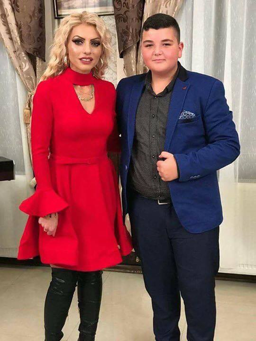 NU a semnat actele de divorţ şi deja şi-a găsit un nou „sponsor”! În braţele cui „se reface” nevasta lui Nicolae Guţă
