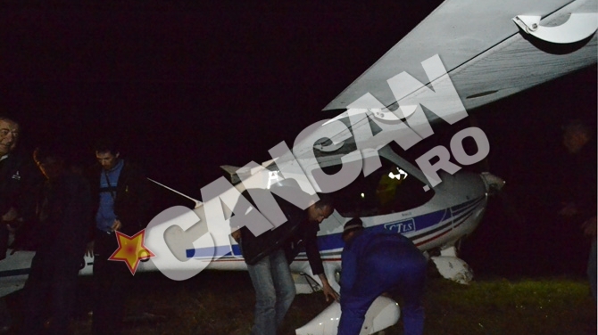 Un avion a aterizat fortat langa Brasov, la 200 de metri de DN1