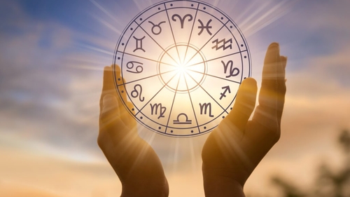 Horoscop săptămânal 3 – 9 ianuarie 2022. Fecioarele pot relua o poveste de iubire